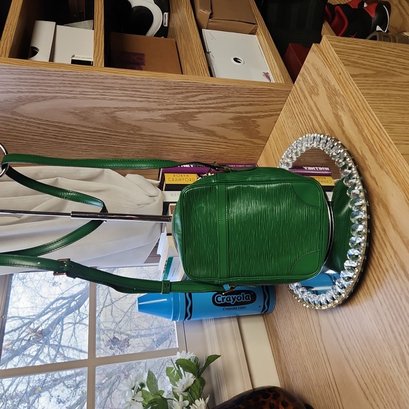 Louis Vuitton Handbags - Louis Vuitton Green epi crossbody bag